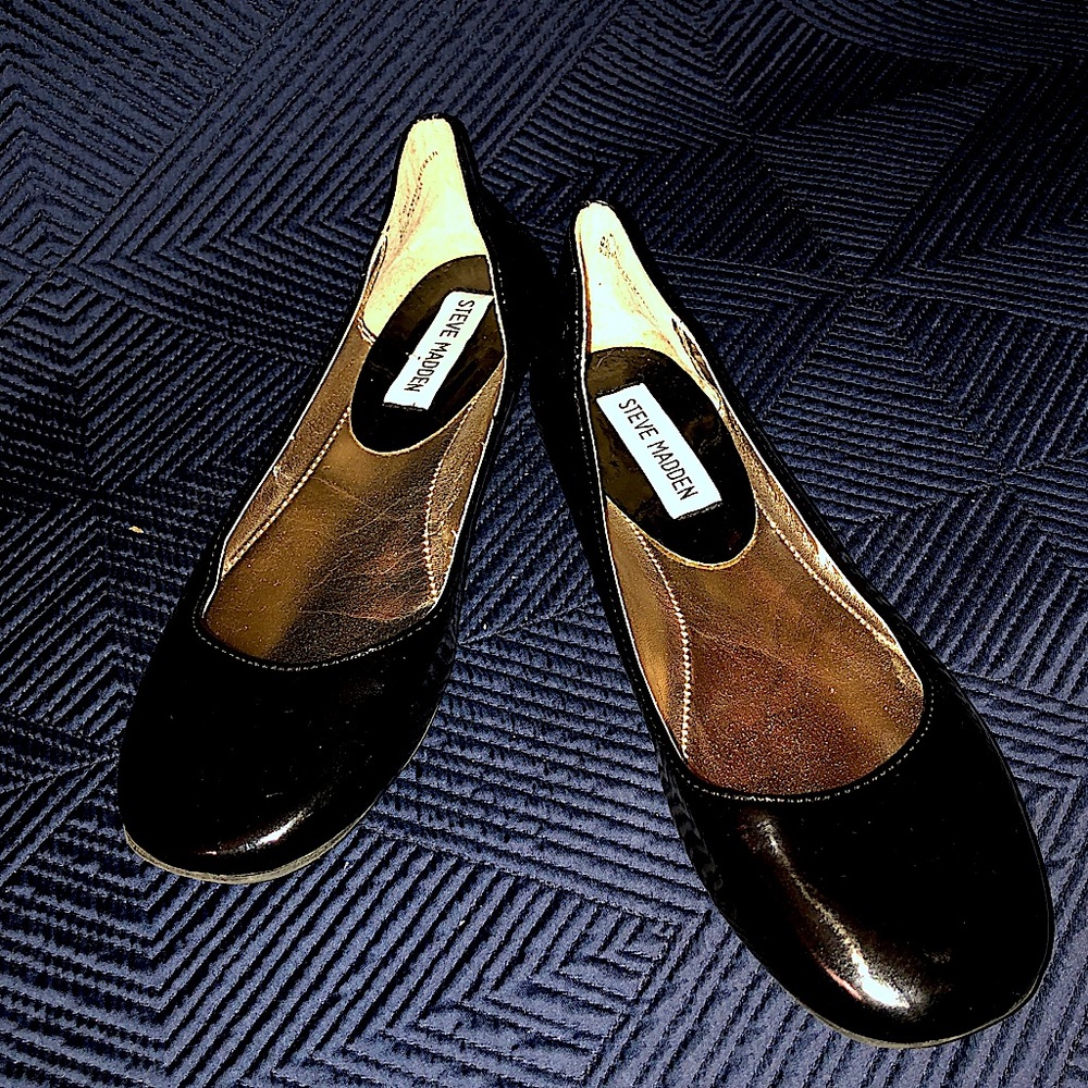 Steve Madden Black Patent Leather Ballet Flats